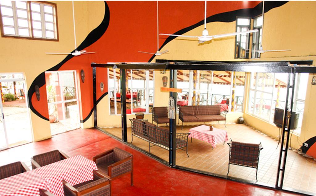 Afrikiko River Front Resort Akosombo Экстерьер фото