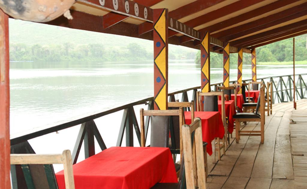 Afrikiko River Front Resort Akosombo Экстерьер фото